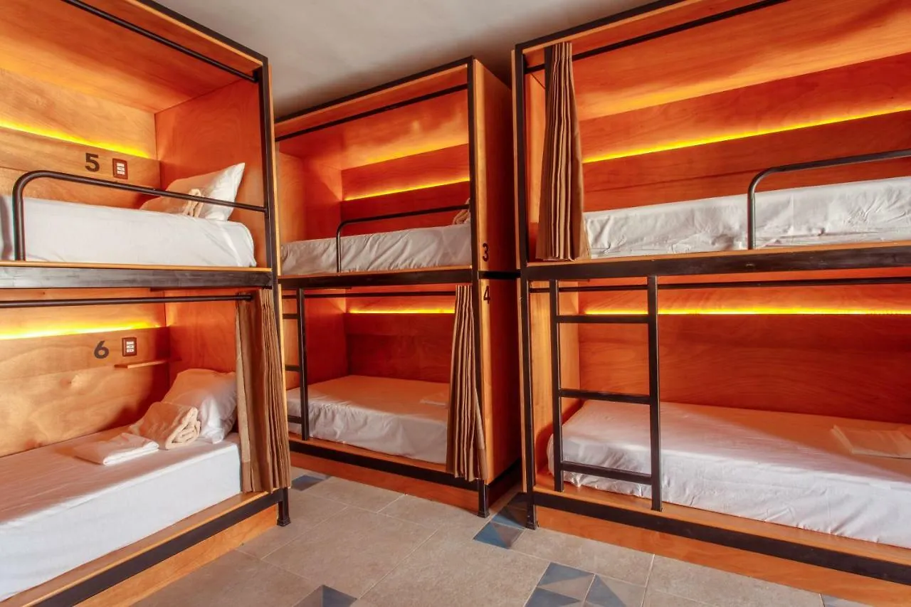 Guest house Chiibal Hostel Cancun Mexico